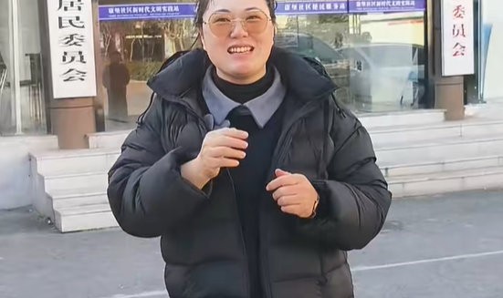 乐鱼体育网址-全国冠军退役人生 戴假肢的她成了很多人的支柱|罗仁娟|残疾人|排球|高位截肢|残疾_新浪体育_新浪新闻